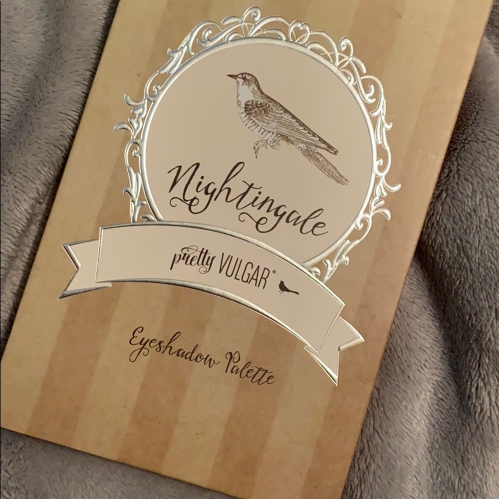 Nightgale eyeshadow palette